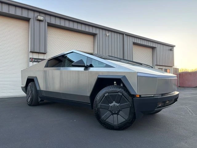 2024 Tesla Cybertruck - Image 2 of 14
