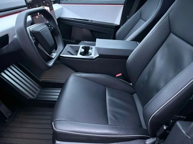 2024 Tesla Cybertruck - Image 10 of 14