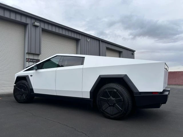 2024 Tesla Cybertruck - Image 9 of 14