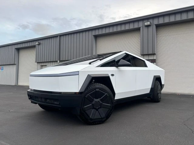 2024 Tesla Cybertruck - Image 5 of 14