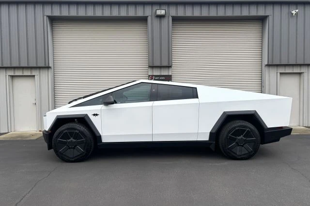 2024 Tesla Cybertruck - Image 3 of 14