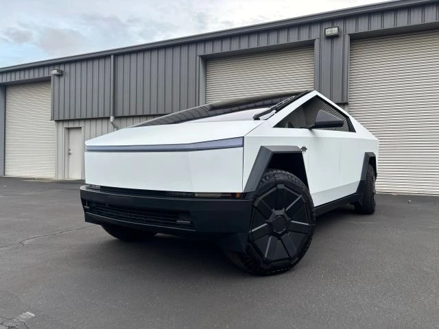 2024 Tesla Cybertruck - Image 4 of 14