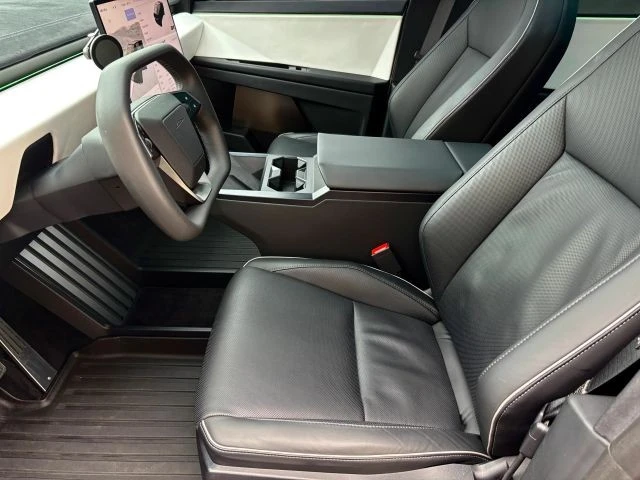 2024 Tesla Cybertruck - Image 12 of 15