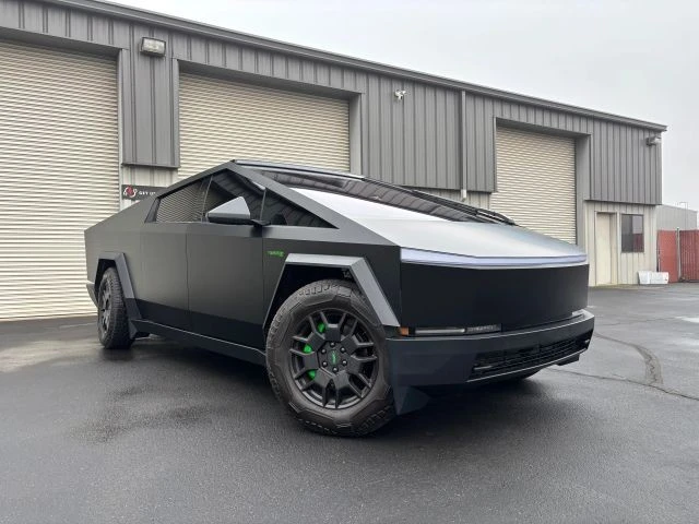 2024 Tesla Cybertruck - Image 2 of 15