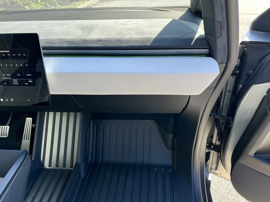 2024 Tesla Cybertruck - Image 26 of 31