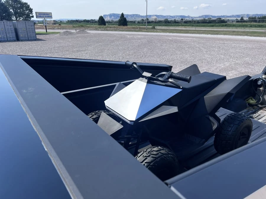 2024 Tesla Cybertruck - Image 29 of 31