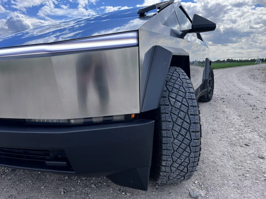 2024 Tesla Cybertruck - Image 19 of 31