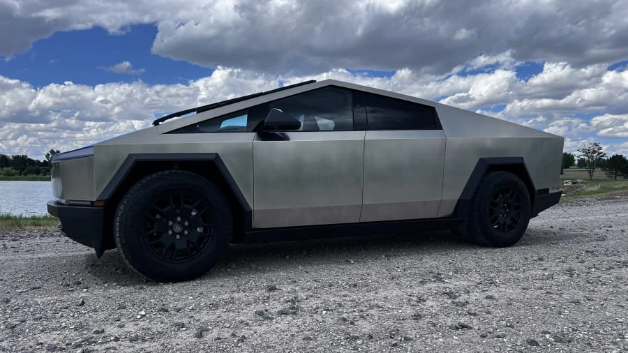 2024 Tesla Cybertruck - Image 7 of 31