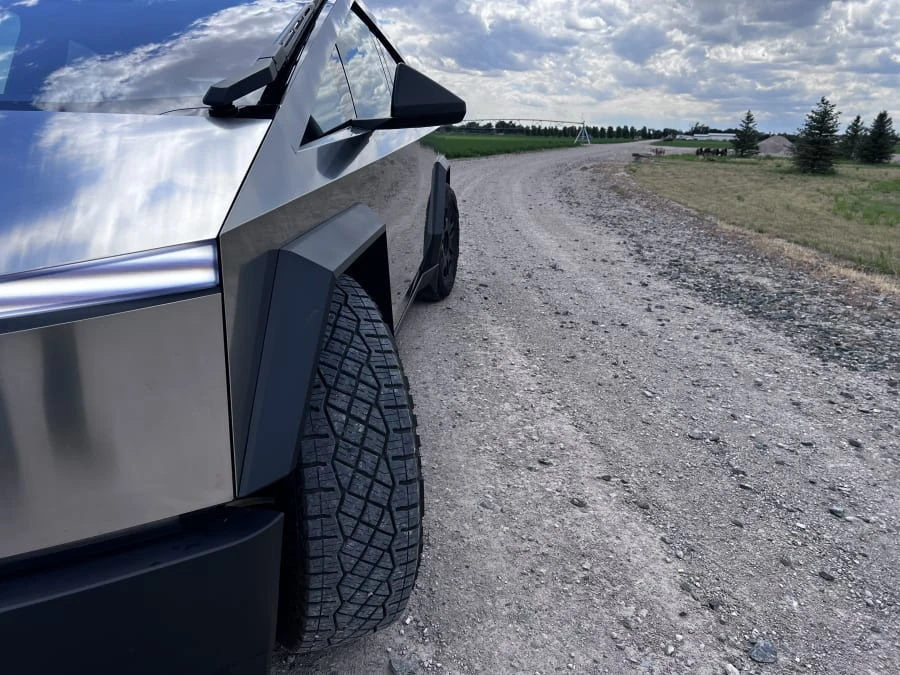 2024 Tesla Cybertruck - Image 21 of 31