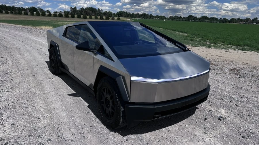 2024 Tesla Cybertruck - Image 16 of 31