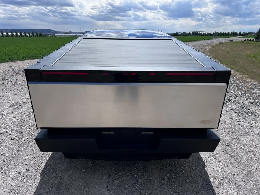 2024 Tesla Cybertruck - Image 5 of 31