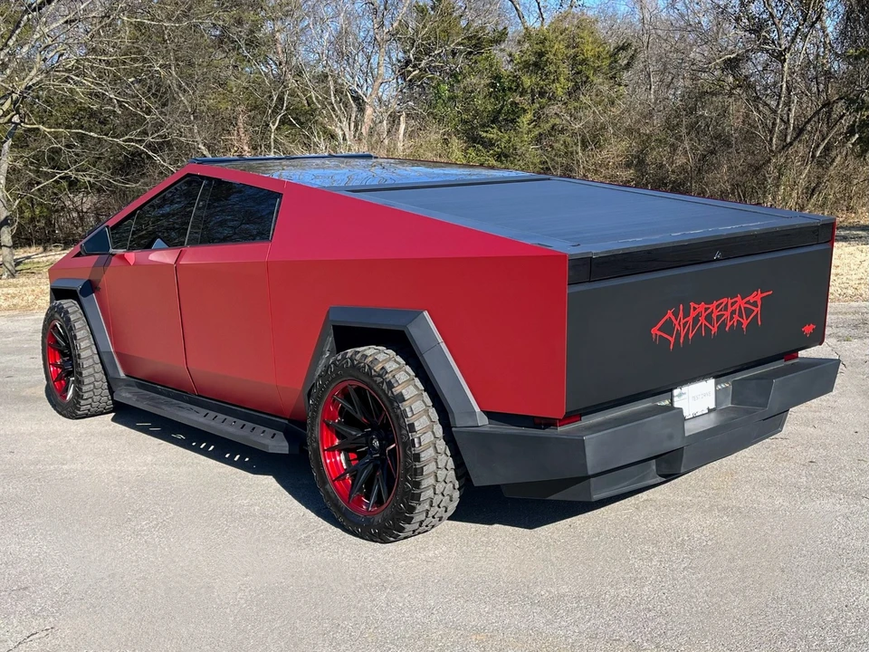 2024 Tesla Cybertruck - Image 4 of 12