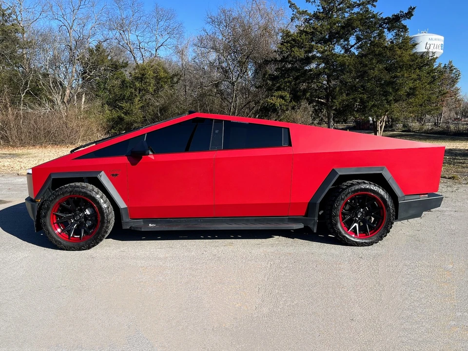 2024 Tesla Cybertruck - Image 7 of 12