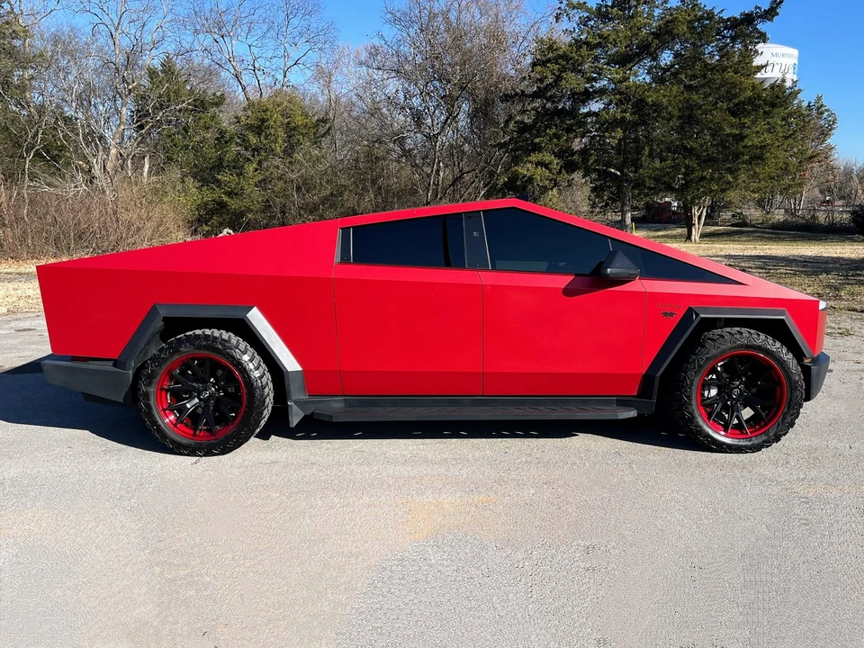 2024 Tesla Cybertruck - Image 8 of 12