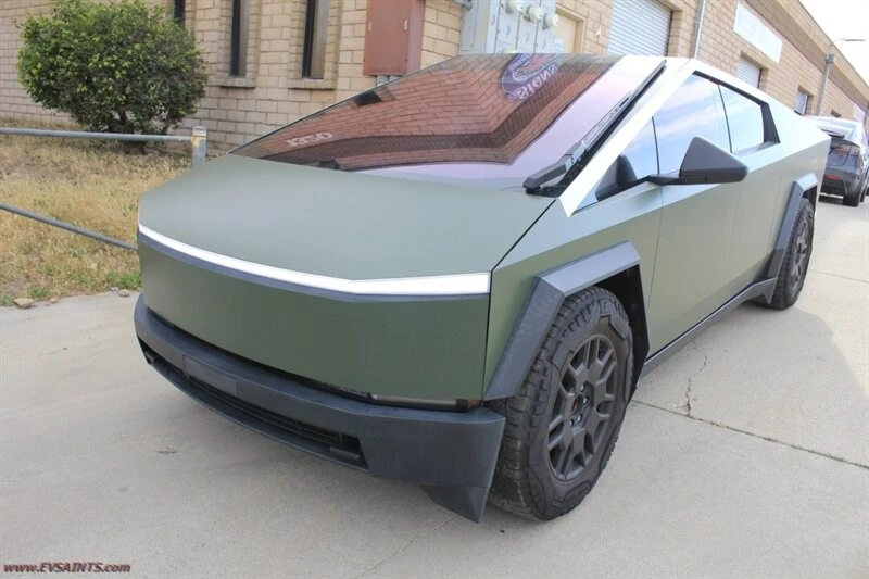 2024 Tesla Cybertruck - Image 2 of 22