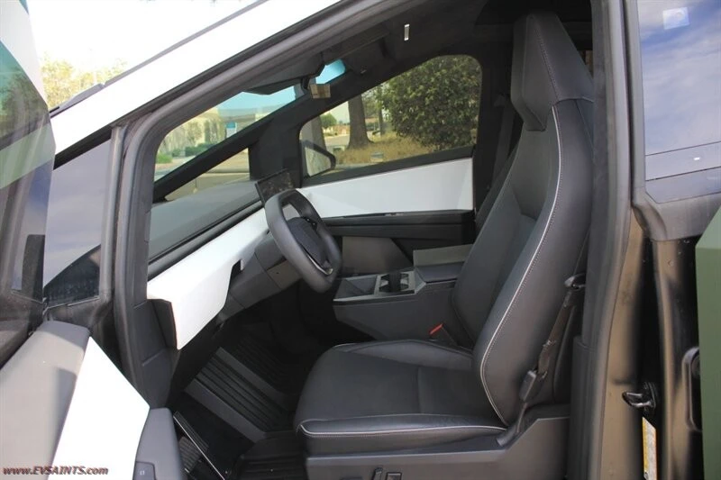 2024 Tesla Cybertruck - Image 12 of 22