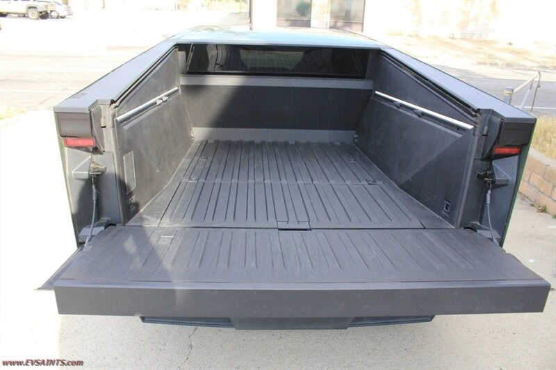 2024 Tesla Cybertruck - Image 17 of 22