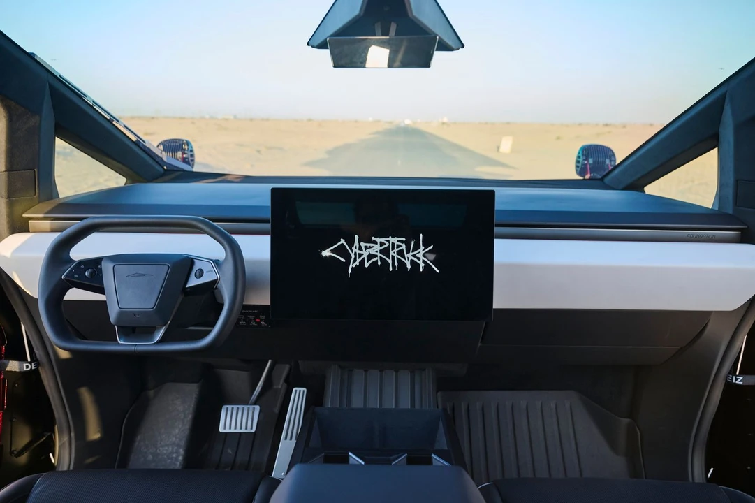 2024 Tesla Cybertruck - Image 6 of 8