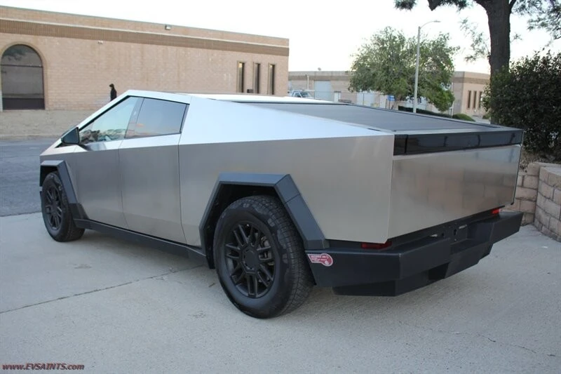2024 Tesla Cybertruck - Image 10 of 21