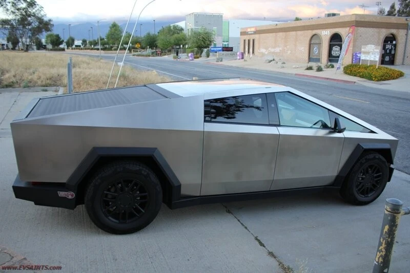 2024 Tesla Cybertruck - Image 13 of 21