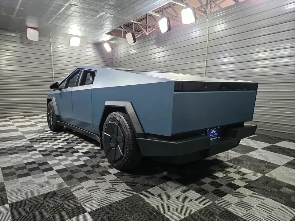 2024 Tesla Cybertruck - Image 7 of 12