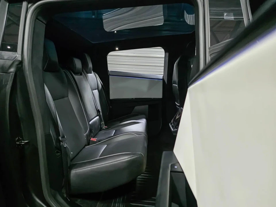 2024 Tesla Cybertruck - Image 21 of 21