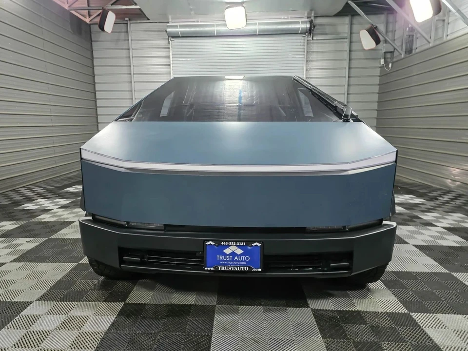 2024 Tesla Cybertruck - Image 3 of 12