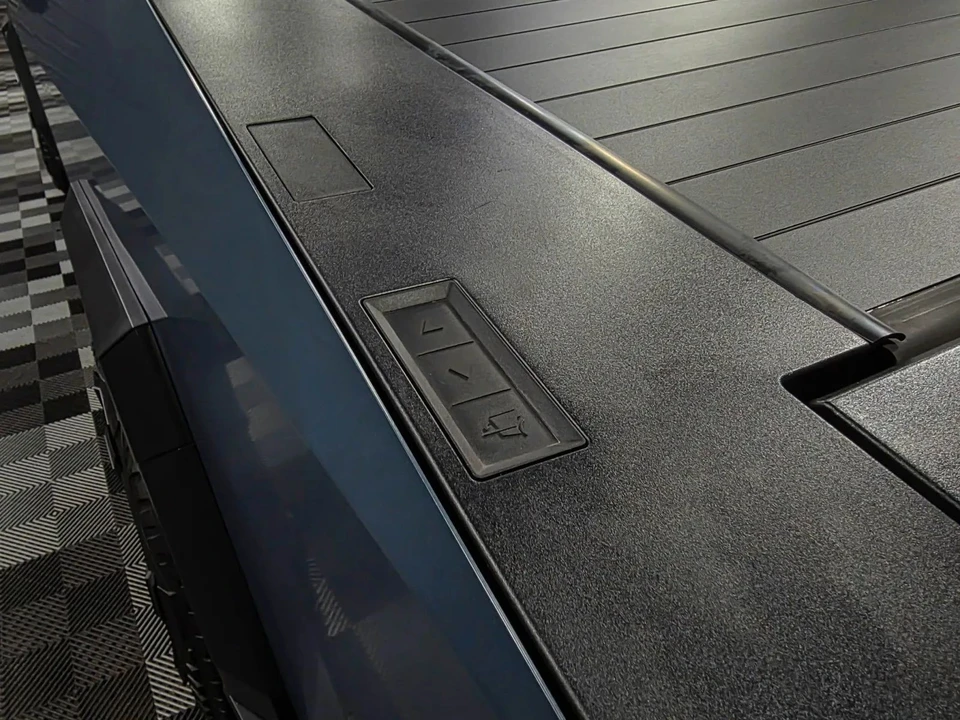 2024 Tesla Cybertruck - Image 13 of 21