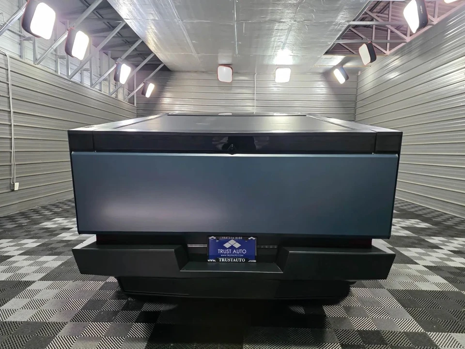 2024 Tesla Cybertruck - Image 6 of 21