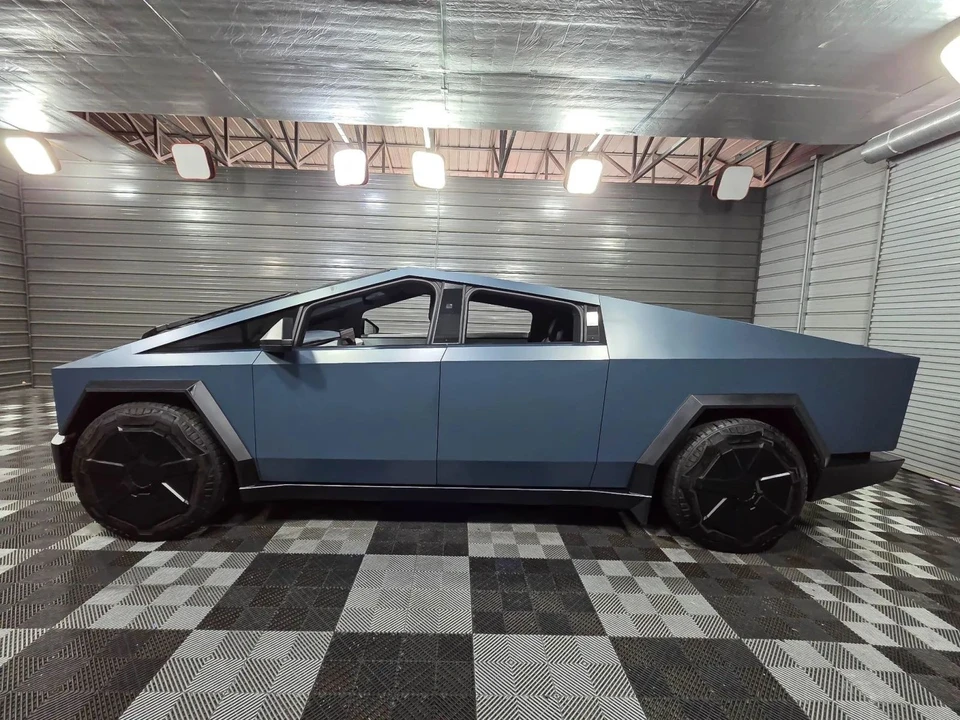 2024 Tesla Cybertruck - Image 8 of 12