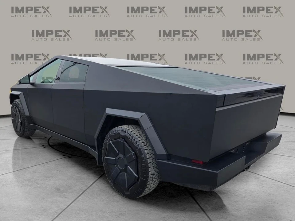 2024 Tesla Cybertruck - Image 3 of 12