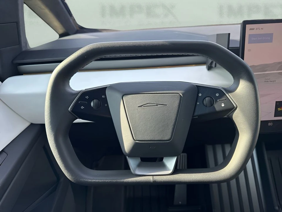 2024 Tesla Cybertruck - Image 15 of 21
