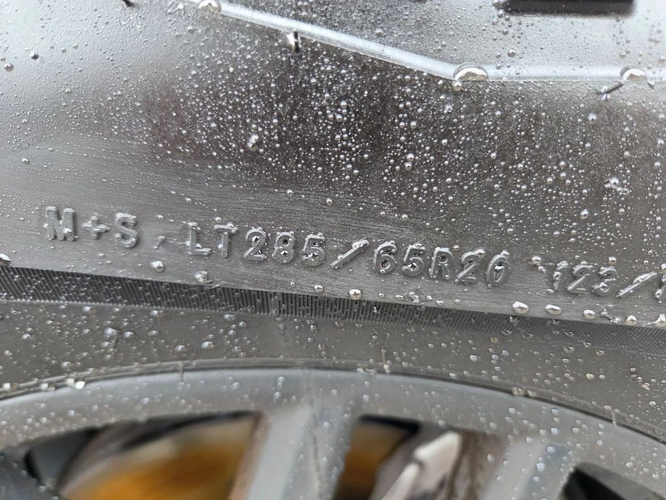 2024 Tesla Cybertruck - Image 9 of 12