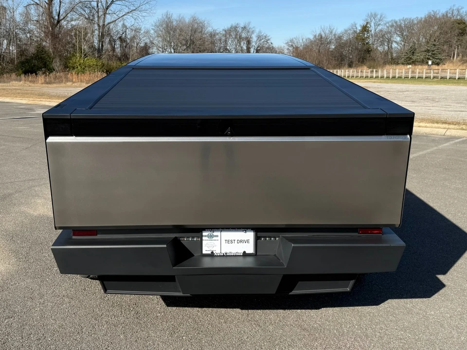 2024 Tesla Cybertruck - Image 5 of 12