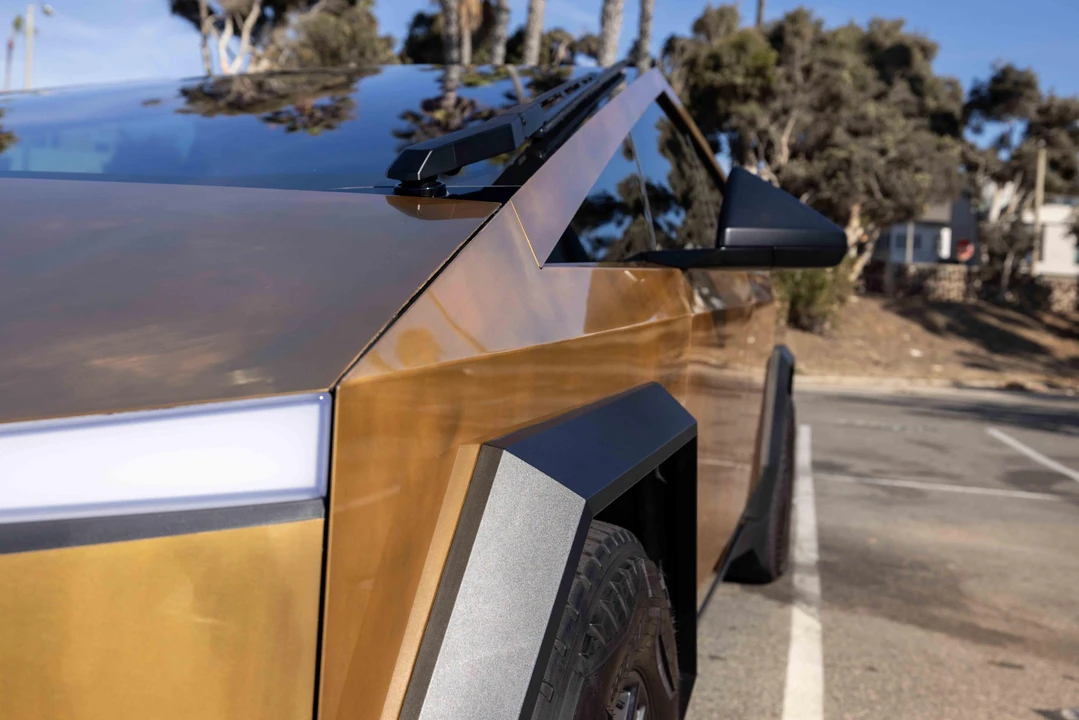 2024 Tesla Cybertruck - Image 20 of 31