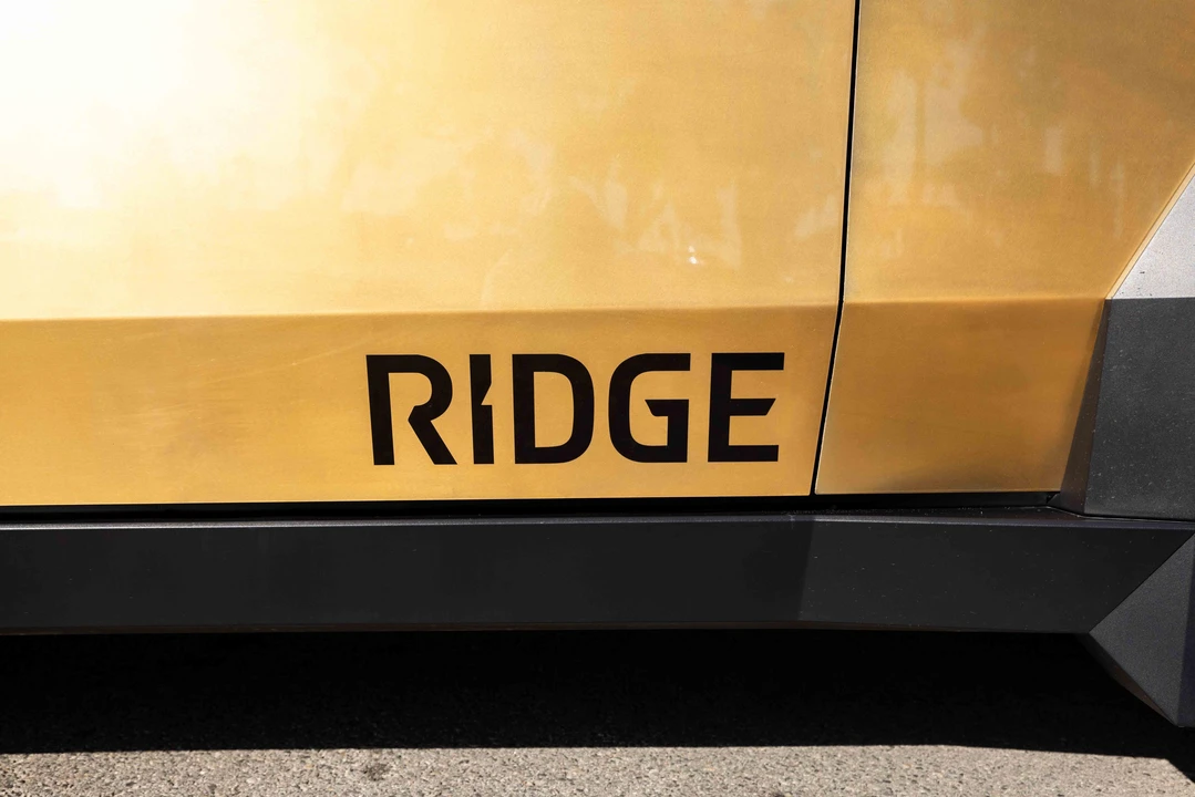 2024 Tesla Cybertruck - Image 28 of 31
