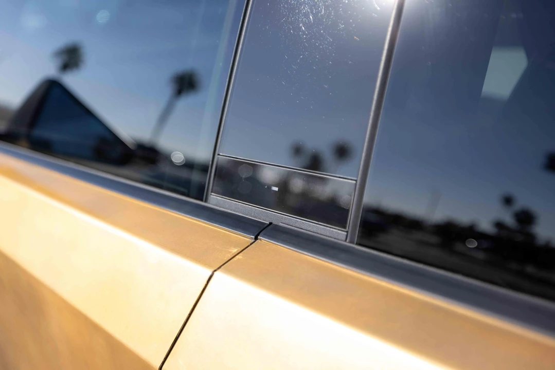 2024 Tesla Cybertruck - Image 27 of 31