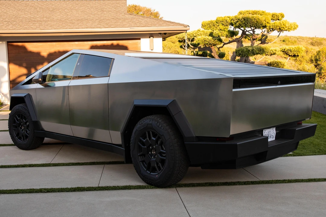 2024 Tesla Cybertruck - Image 4 of 31