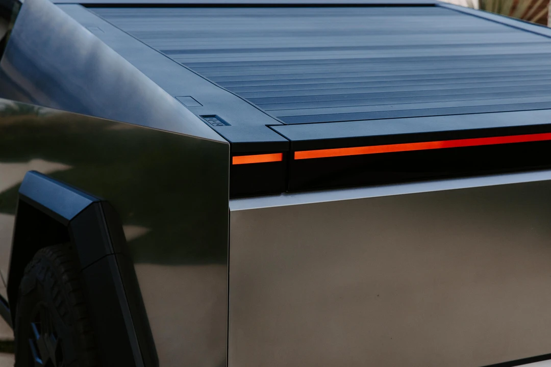 2024 Tesla Cybertruck - Image 24 of 31