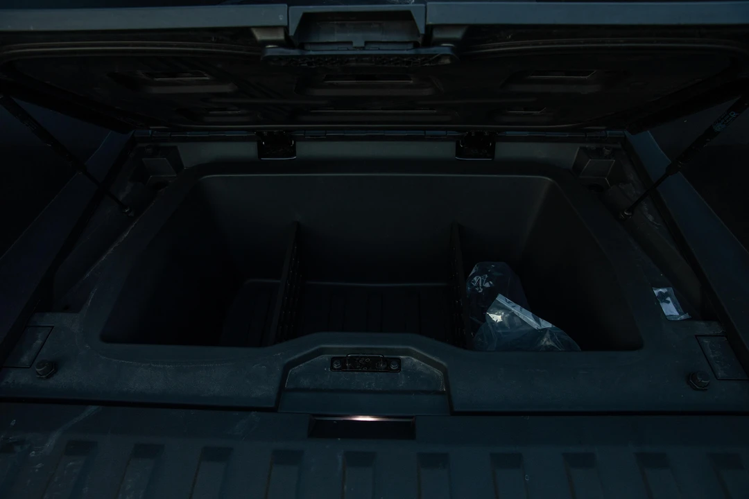 2024 Tesla Cybertruck - Image 28 of 31