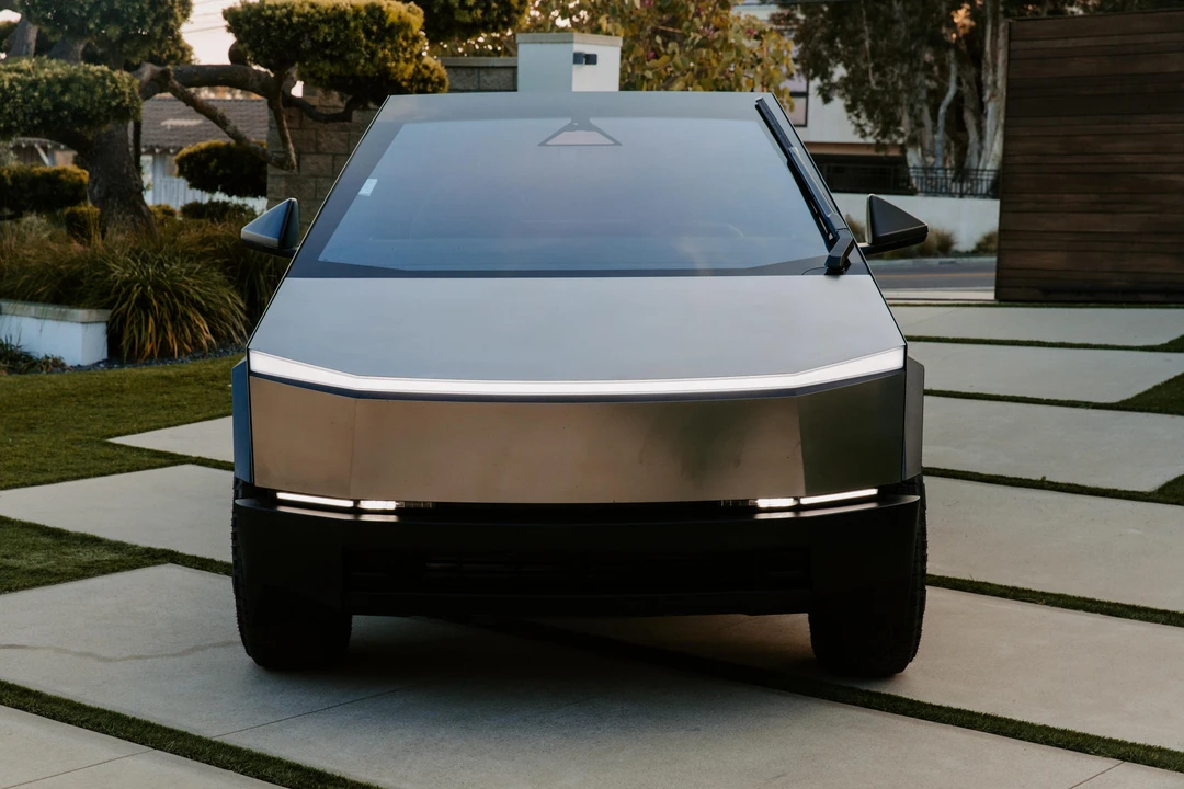 2024 Tesla Cybertruck - Image 6 of 31