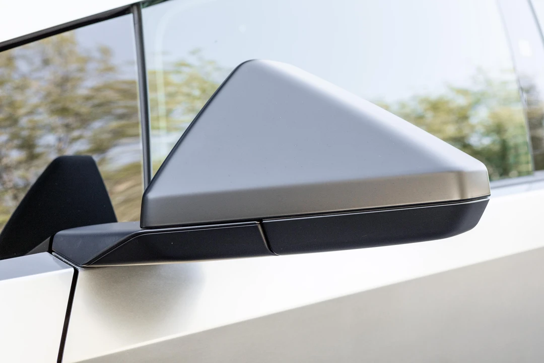 2024 Tesla Cybertruck - Image 23 of 31