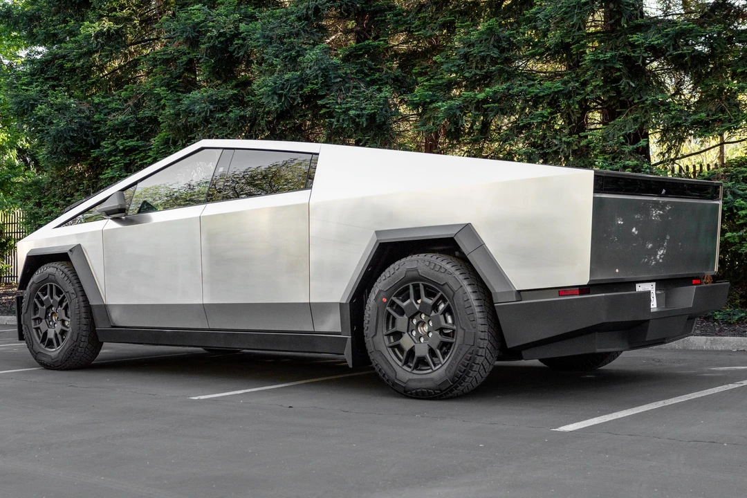 2024 Tesla Cybertruck - Image 4 of 31