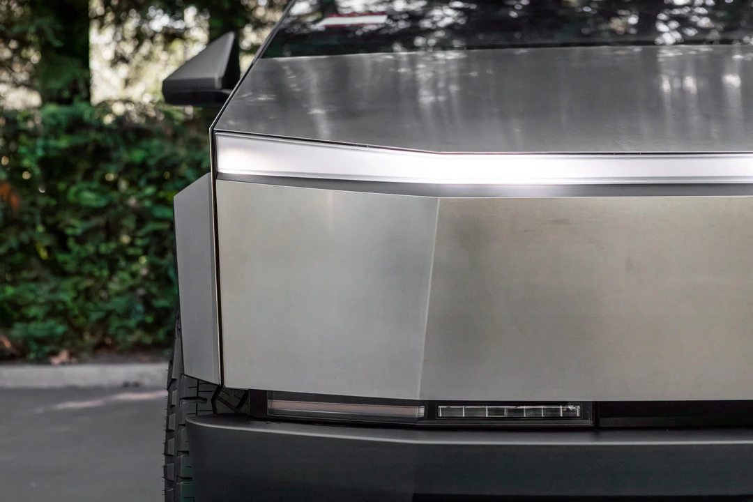 2024 Tesla Cybertruck - Image 15 of 31