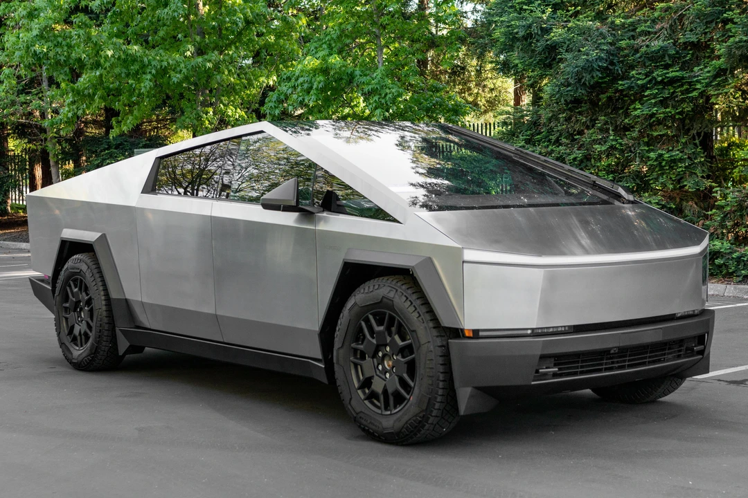 2024 Tesla Cybertruck - Image 11 of 31