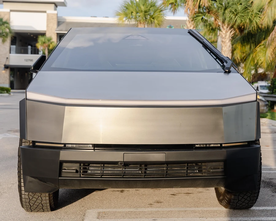 2024 Tesla Cybertruck - Image 7 of 31
