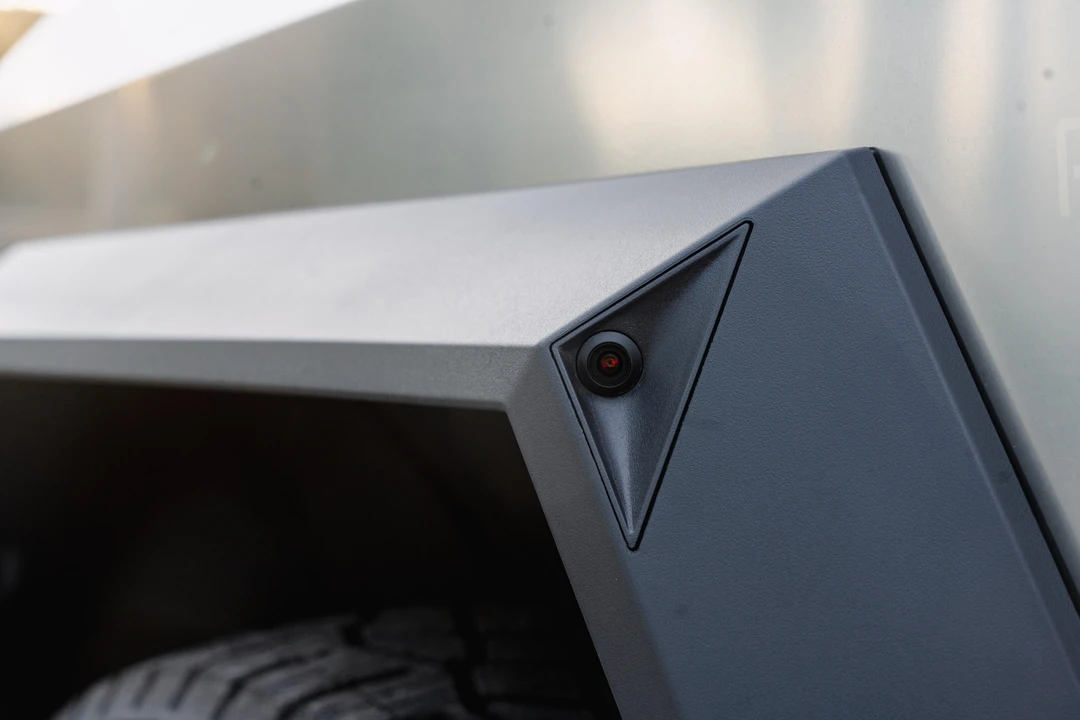 2024 Tesla Cybertruck - Image 24 of 31