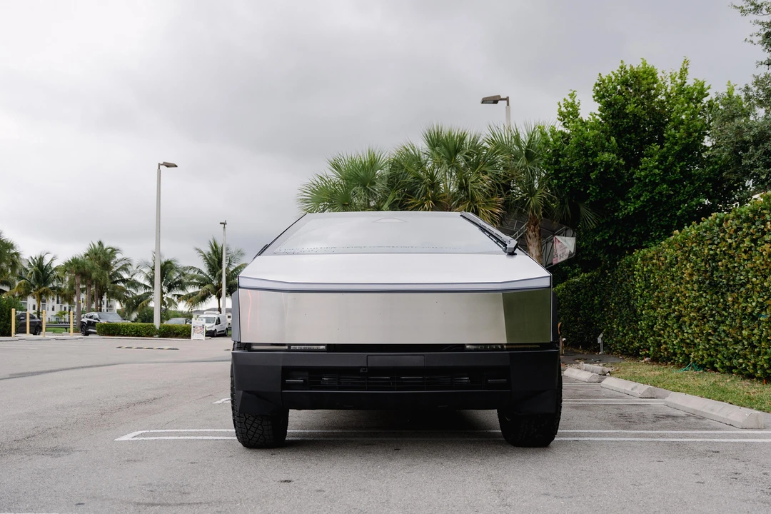 2024 Tesla Cybertruck - Image 6 of 31