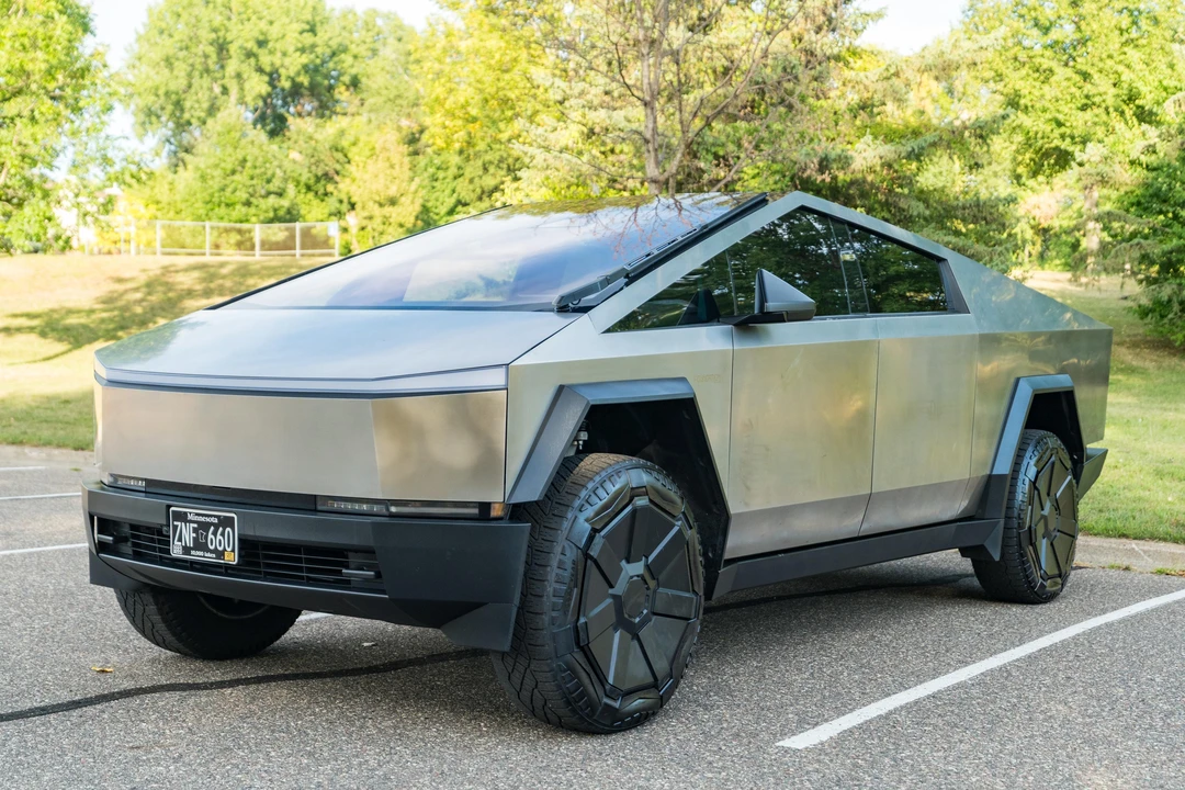 2024 Tesla Cybertruck - Image 6 of 31