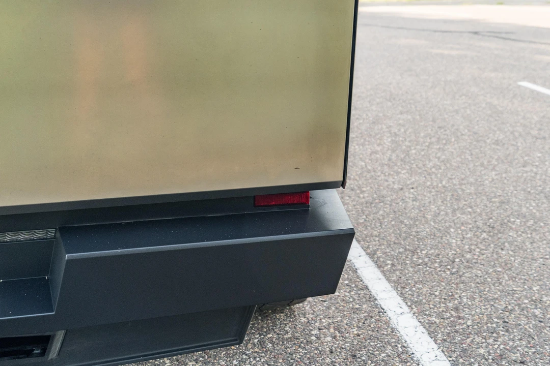 2024 Tesla Cybertruck - Image 13 of 31